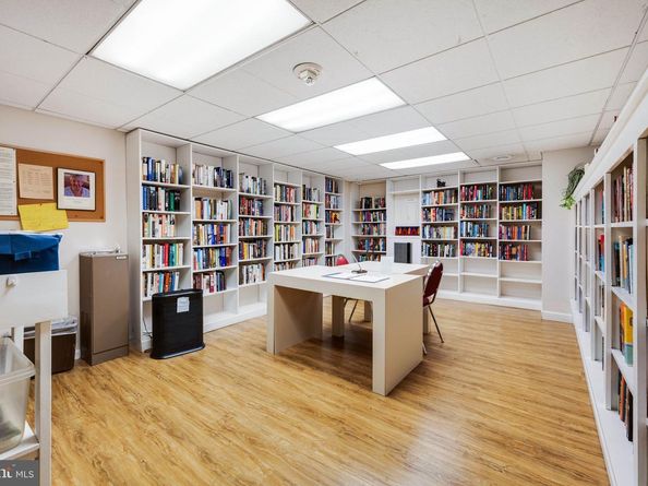 3001 Veazey Terrace NW 615, Washington DC 20008