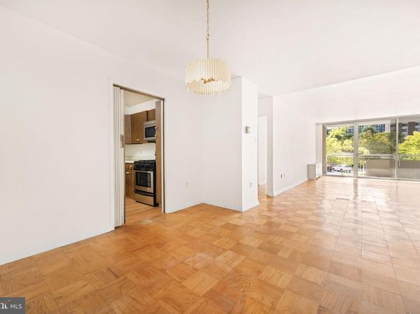 3001 Veazey Terrace NW 615, Washington DC 20008