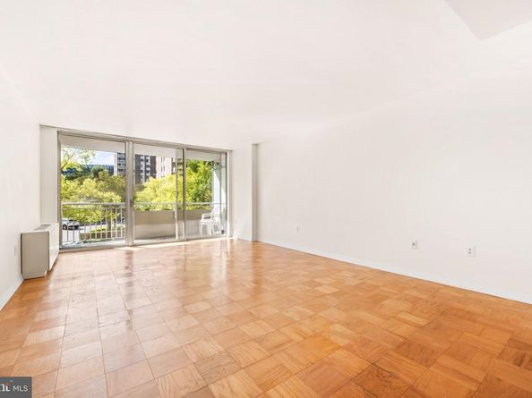 3001 Veazey Terrace NW 615, Washington DC 20008