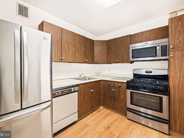 3001 Veazey Terrace NW 615, Washington DC 20008