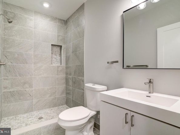 5005 Walnut Street, Philadelphia PA 19139