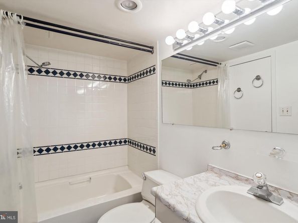 4242 East West Highway 414, Chevy Chase MD 20815