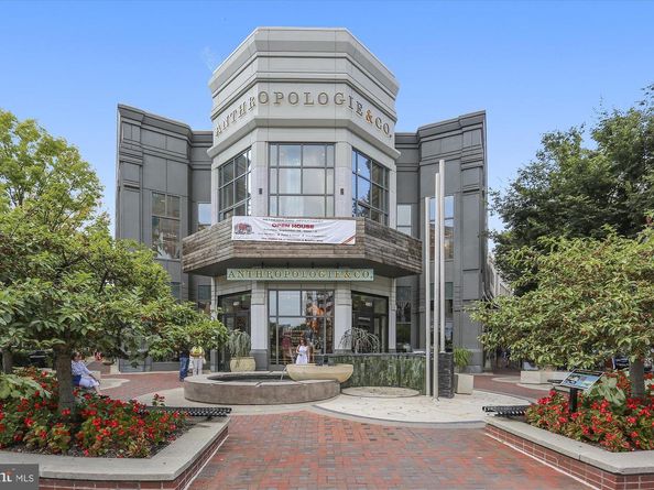 4242 East West Highway 414, Chevy Chase MD 20815