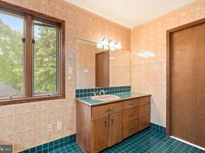 1734 Hallman Drive, Blue Bell PA 19422