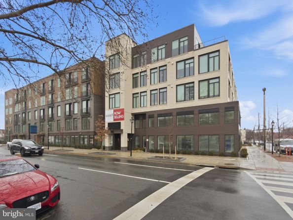 701 N Henry Street 210, Alexandria VA 22314