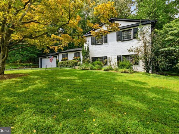 8906 Transue Drive, Bethesda MD 20817