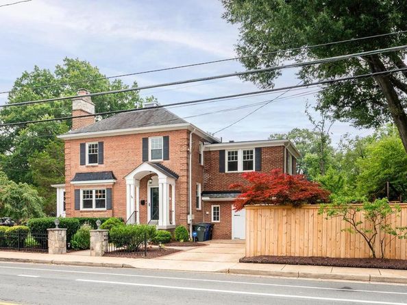3200 2nd Street S, Arlington VA 22204