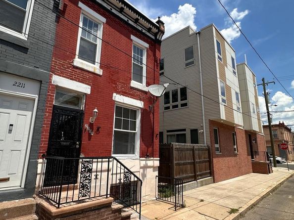 2209 Pierce Street, Philadelphia PA 19145