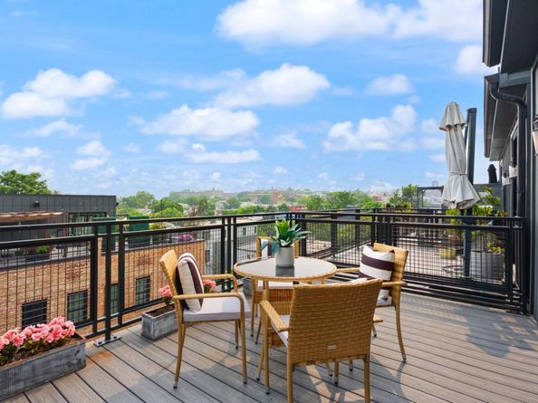 774 Girard Street NW 6W, Washington DC 20001