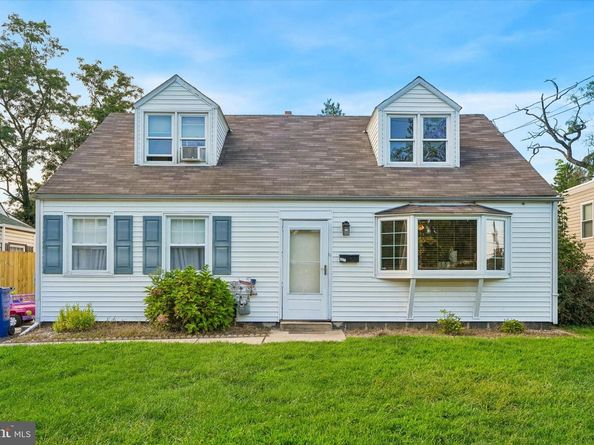 130 West Avenue, Elkins Park PA 19027