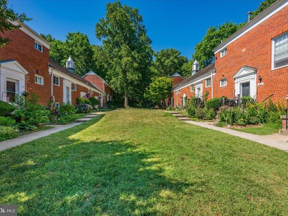 3716 Gunston Road, Alexandria VA 22302