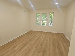 83 W Sharpnack Street, Philadelphia PA 19119