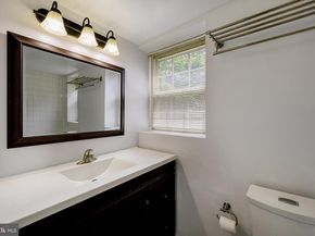 1403 E Abingdon Drive 2, Alexandria VA 22314