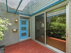 213 E Raymond Avenue, Alexandria VA 22301