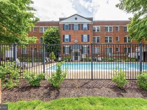 610 Bashford Lane 1301, Alexandria VA 22314