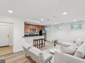 610 Bashford Lane 1301, Alexandria VA 22314