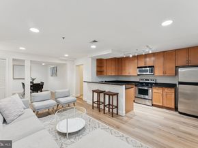 610 Bashford Lane 1301, Alexandria VA 22314
