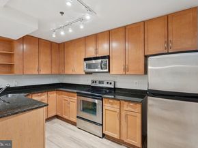 610 Bashford Lane 1301, Alexandria VA 22314
