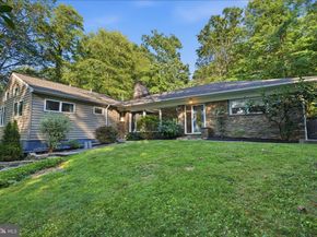 2115 Willow Brook Drive, Huntingdon Valley PA 19006
