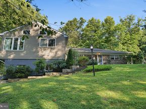 2115 Willow Brook Drive, Huntingdon Valley PA 19006