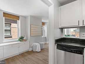 1903 Spruce Street 3E, Philadelphia PA 19103