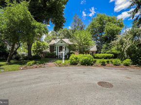 15 Crest Lane, Swarthmore PA 19081