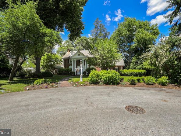 15 Crest Lane, Swarthmore PA 19081