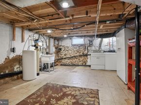 933 Fernon Street, Philadelphia PA 19148