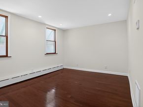 933 Fernon Street, Philadelphia PA 19148
