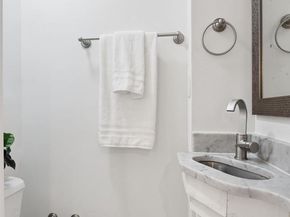 329 18TH Place NE, Washington DC 20002