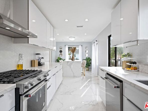 2513 Eckleson Street, Lakewood CA 90712
