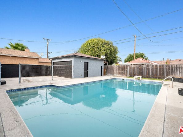 2513 Eckleson Street, Lakewood CA 90712