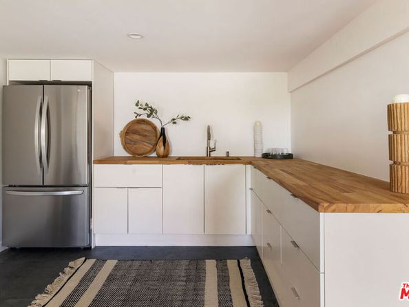 647 Imogen Avenue, Los Angeles CA 90026