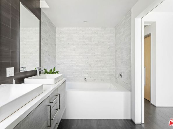 8103 W Romaine Street, Los Angeles CA 90046