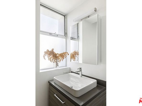 8103 W Romaine Street, Los Angeles CA 90046