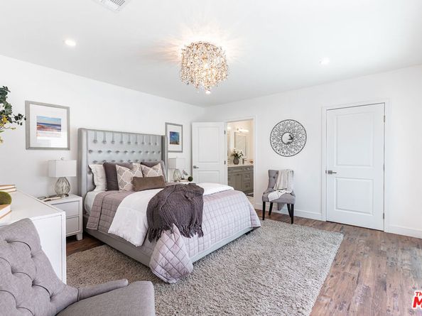5340 Teesdale Avenue, Valley Village CA 91607