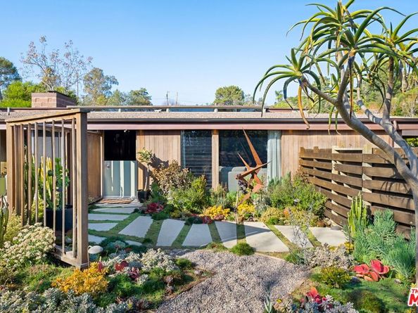 815 Bramble Way, Los Angeles CA 90049