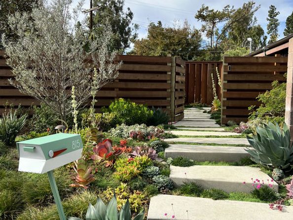 815 Bramble Way, Los Angeles CA 90049