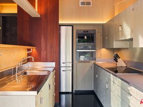 815 Bramble Way, Los Angeles CA 90049