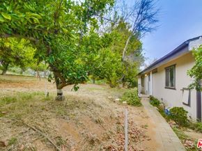 1237 Destree Road, Escondido CA 92027