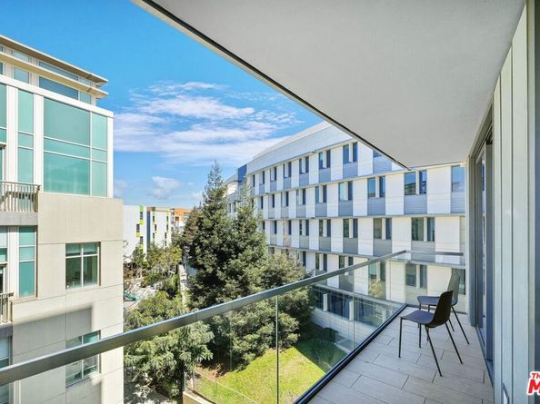 1755 Ocean Avenue 512, Santa Monica CA 90401