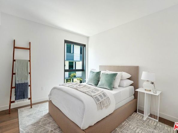 1755 Ocean Avenue 512, Santa Monica CA 90401
