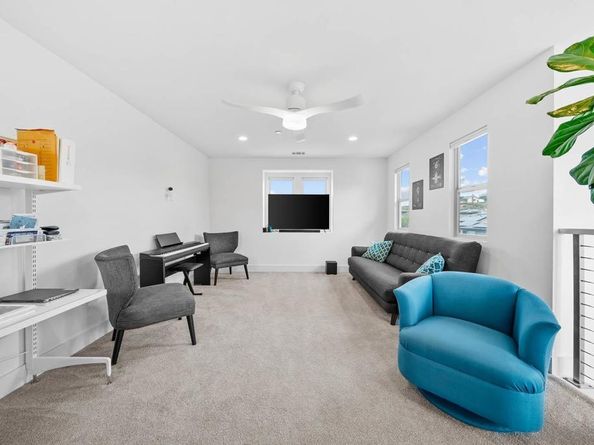 2335 Aperture Circle, San Diego CA 92108
