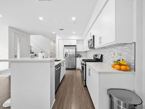 2335 Aperture Circle, San Diego CA 92108