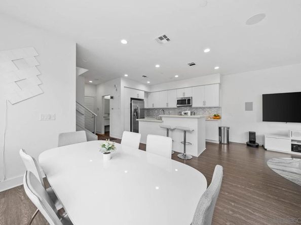 2335 Aperture Circle, San Diego CA 92108