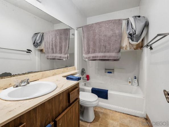 2735 37 Teresita St, San Diego CA 92104