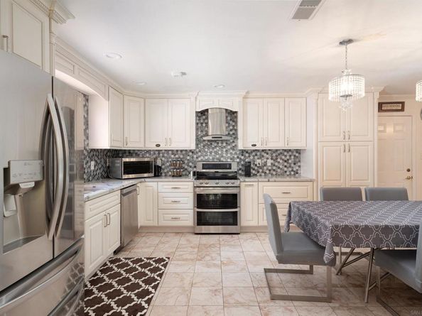 11225 Madrigal St, San Diego CA 92129