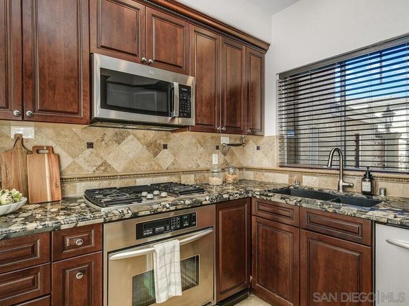 3686 Ruette De Ville, San Diego CA 92130