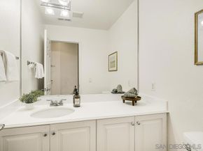3686 Ruette De Ville, San Diego CA 92130