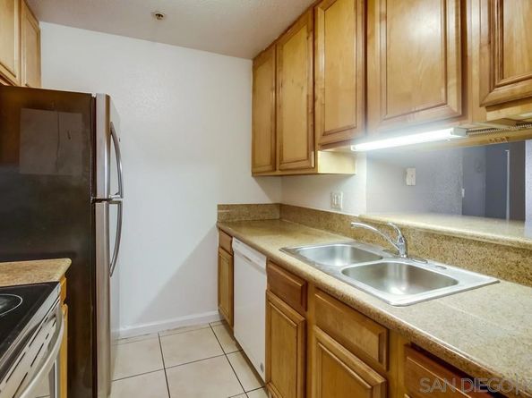 4041 Oakcrest Drive 207, San Diego CA 92105
